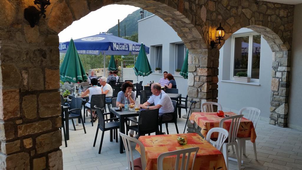 Hotel Augusta Garni 리몬네술가르다 외부 사진