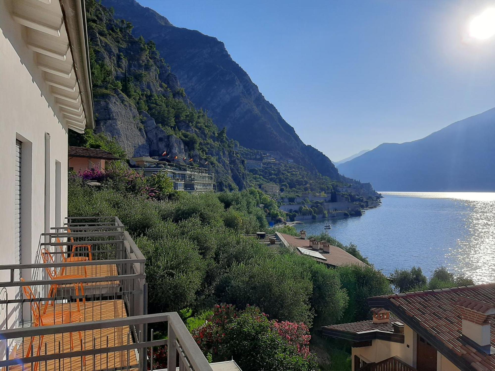 Hotel Augusta Garni 리몬네술가르다 외부 사진