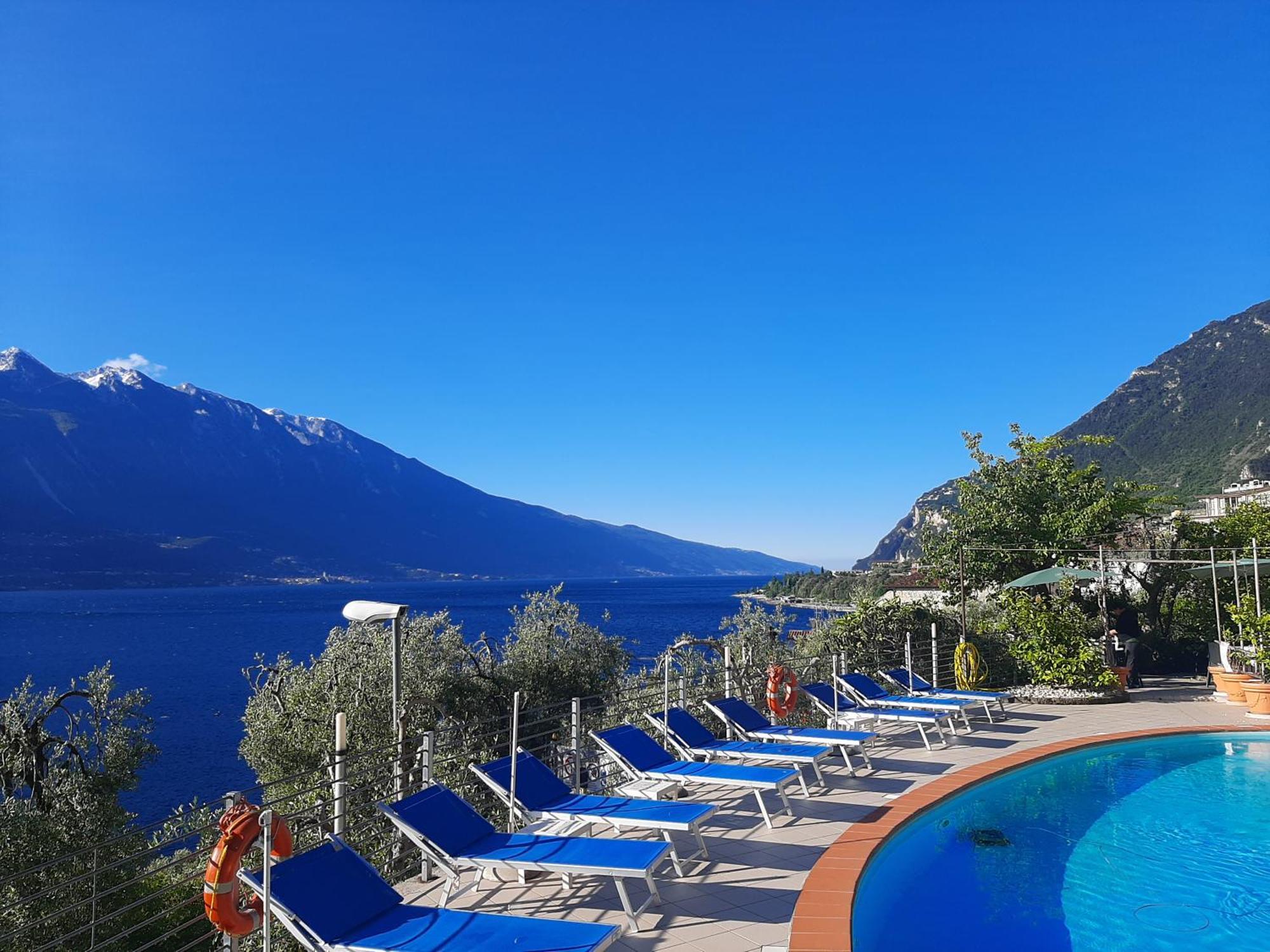 Hotel Augusta Garni 리몬네술가르다 외부 사진