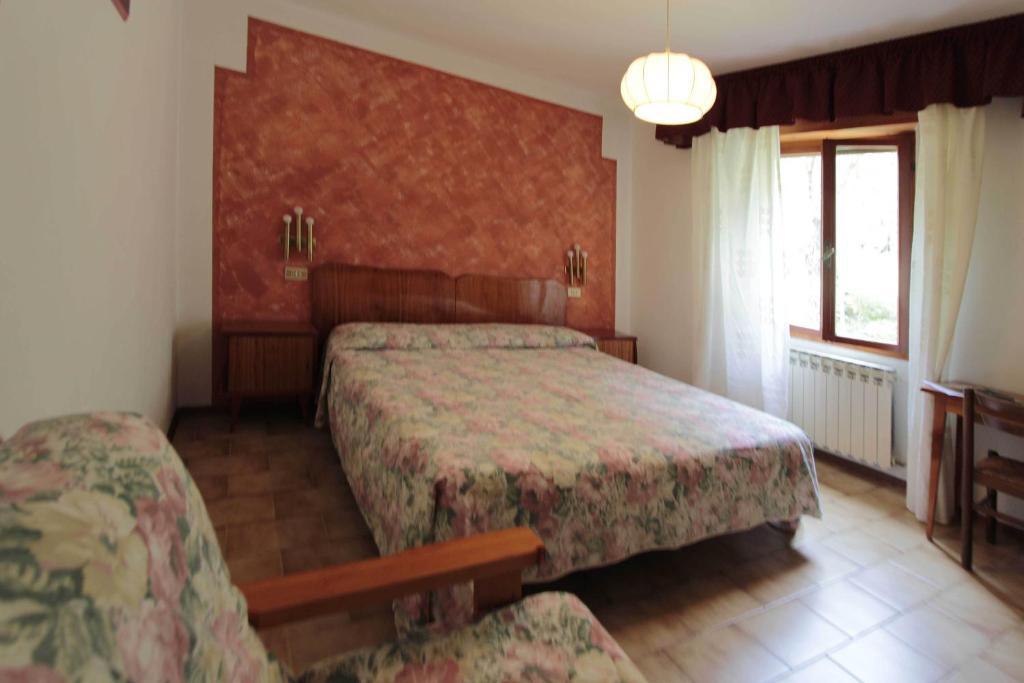 Hotel Augusta Garni 리몬네술가르다 객실 사진